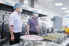 <b>为该区大碶街道纪工委正在辖区学校开展节前校</b>