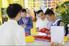 <b>为市场拓展建牢根</b>